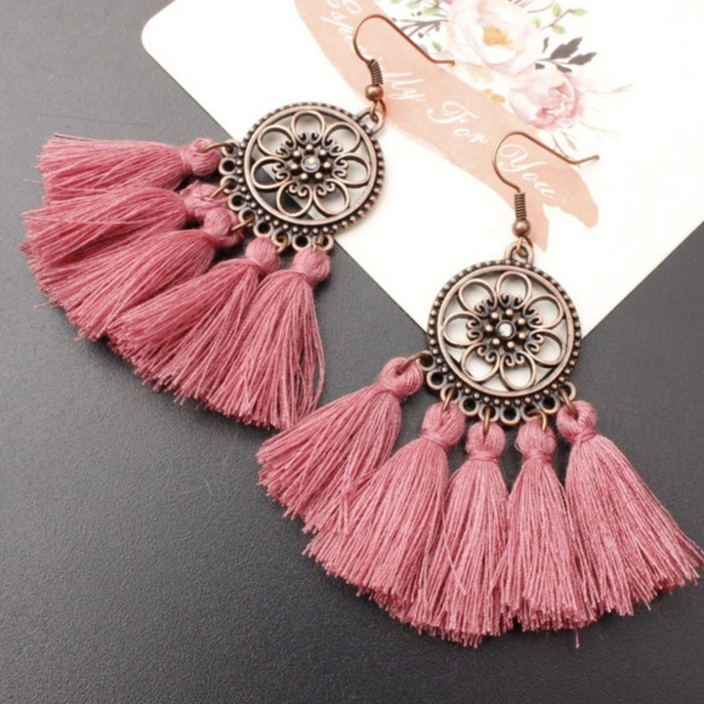 New. Fork Wind Bohemian Tassel Earrings